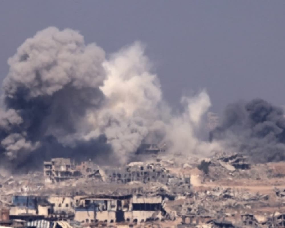Israel limits Gaza strikes ahead of ceasefire