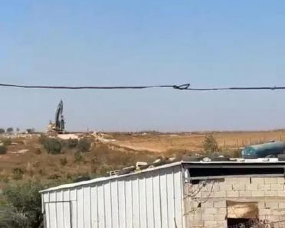 Occupation advances with machinery south of Hebron