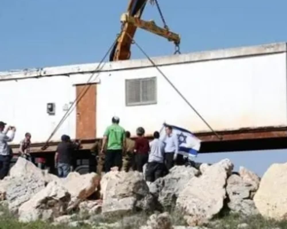 Settlers occupy house in K Safra