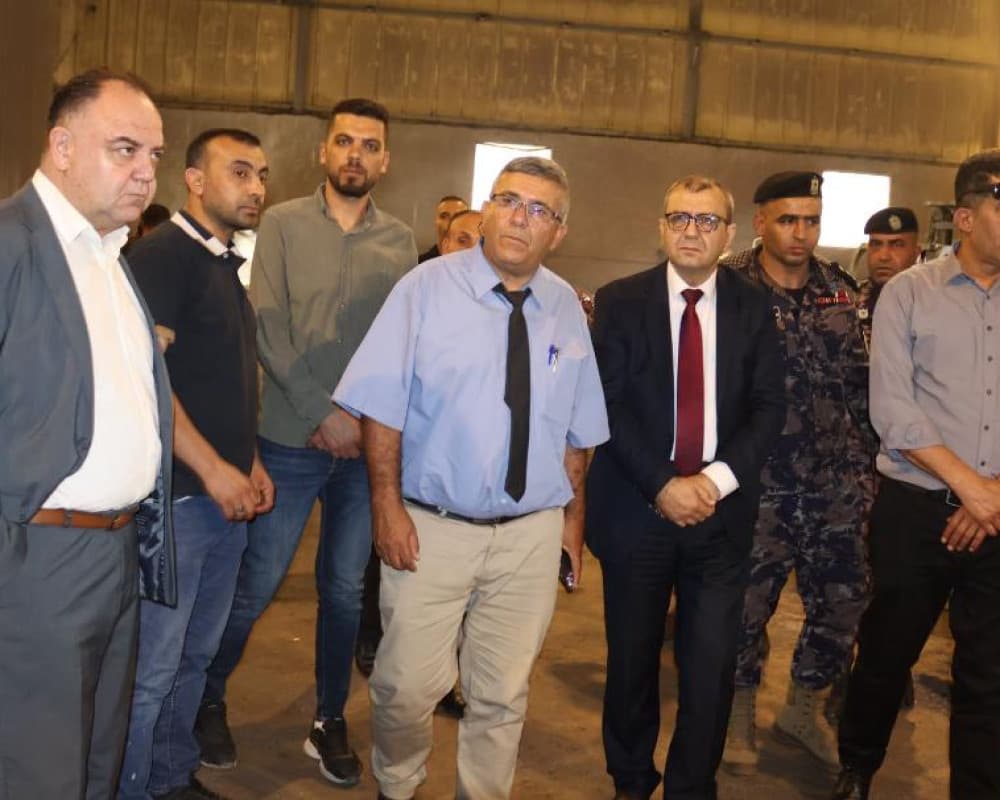 Environment Chief Reviews Hebron Pollution