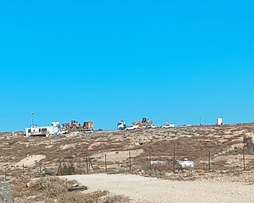 الاحتلال يدمر منازل وآبار في الفخيت