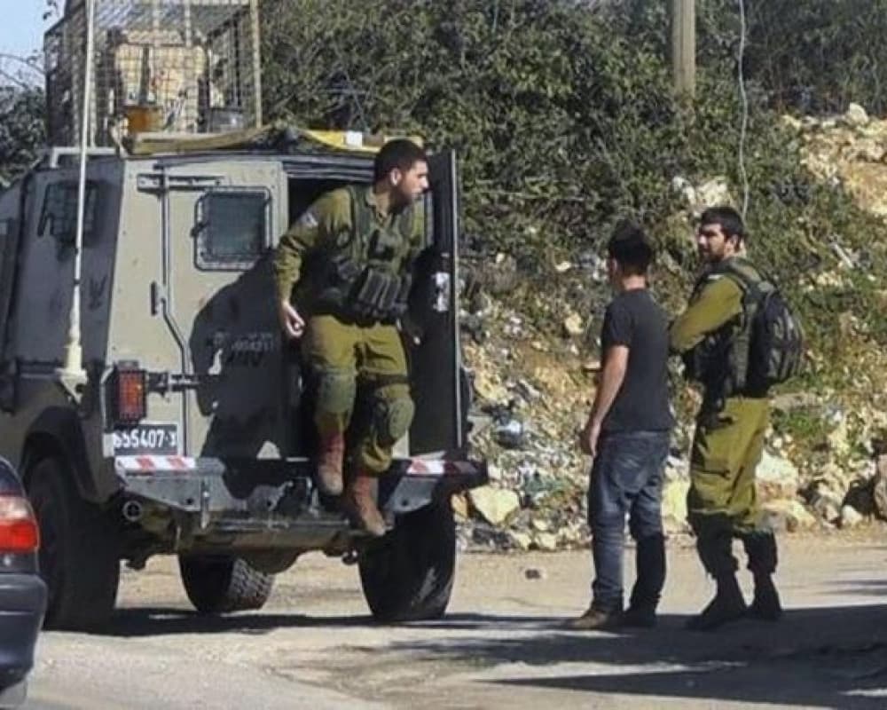 Occupation forces detain Jenin youth before wedding