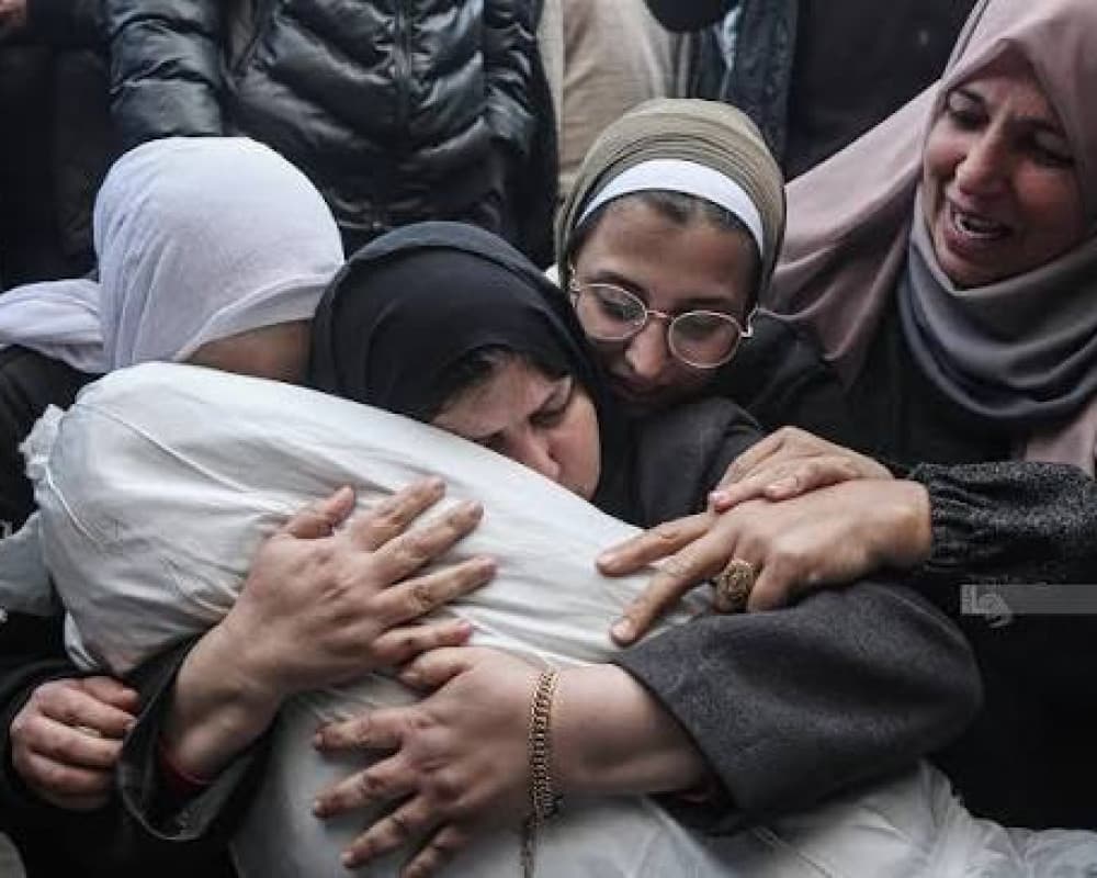غزة: شهداء وإصابات وبالقصف