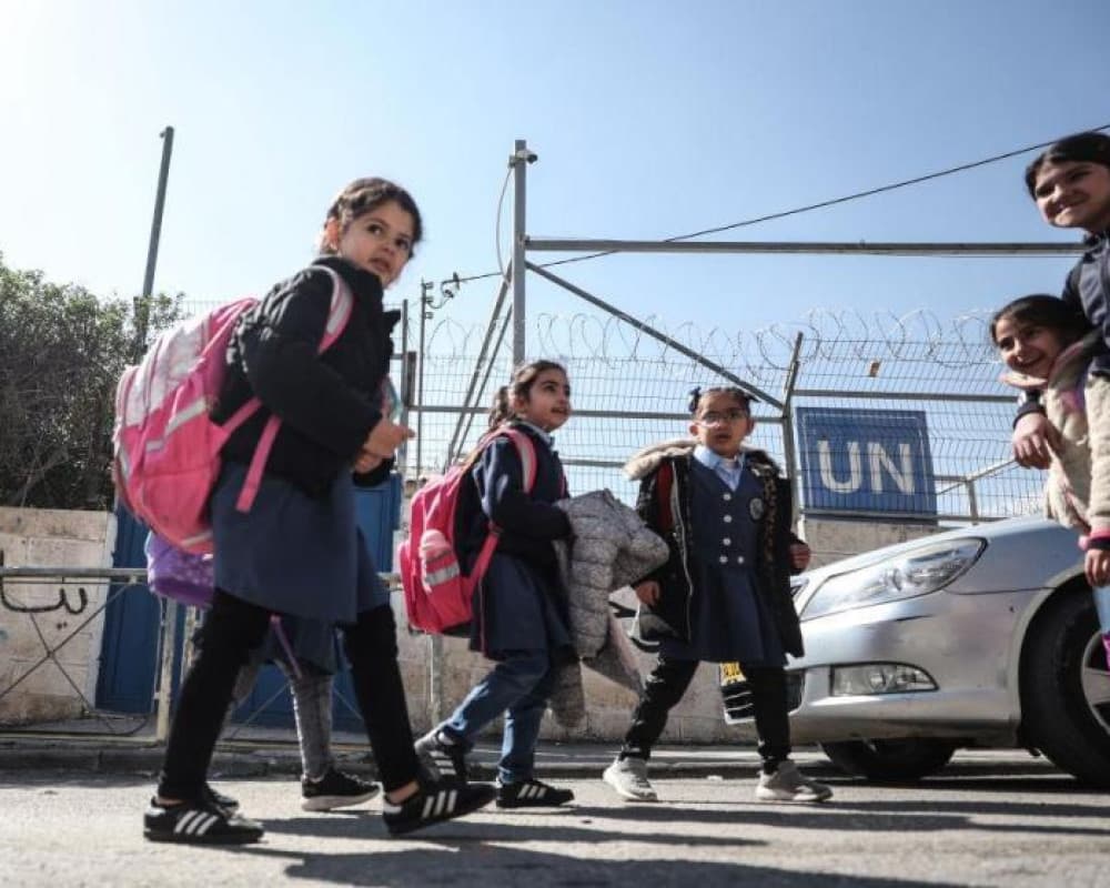 Jerusalem schools halt classes over curriculum change