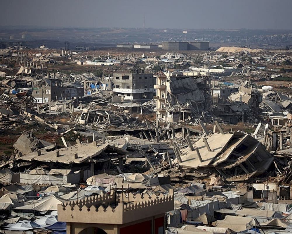 Israeli Forces Violate Gaza Ceasefire, Injure Three
