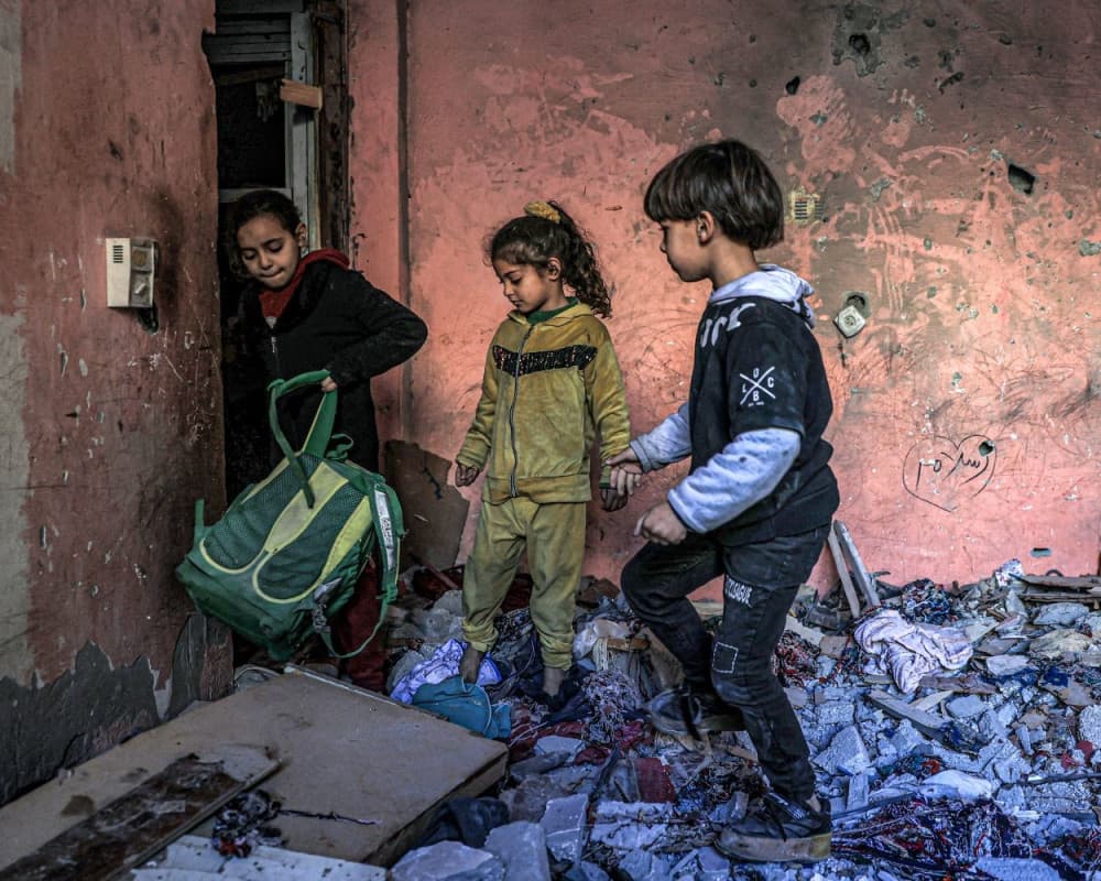 مركز فلسطين: اعتقال 2000 طفل منذ بداية حرب غزة