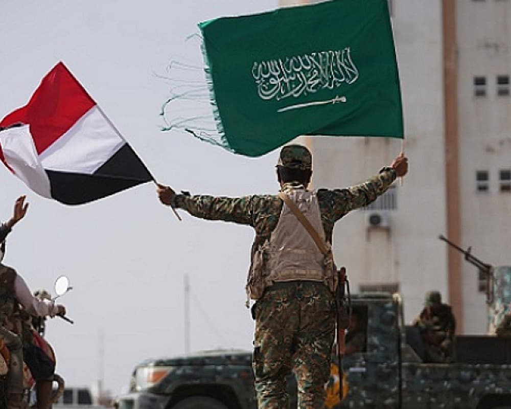 بن سلمان يطلب مساعدة إسرائيلية لمنع إغلاق باب المندب