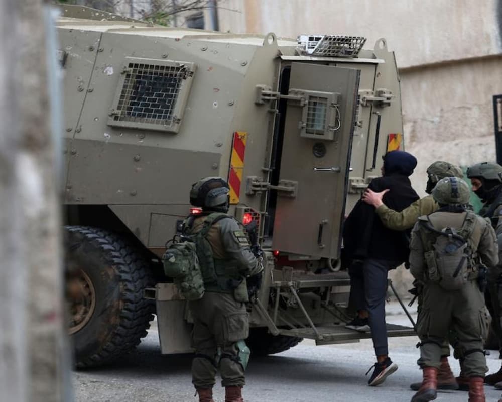 Hebron Air Operation and West Bank Raids