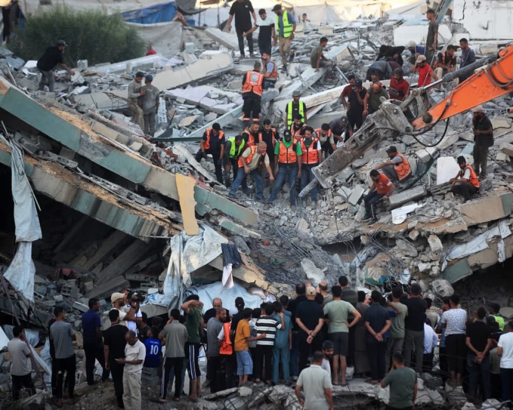 Government urges rescues into Gaza