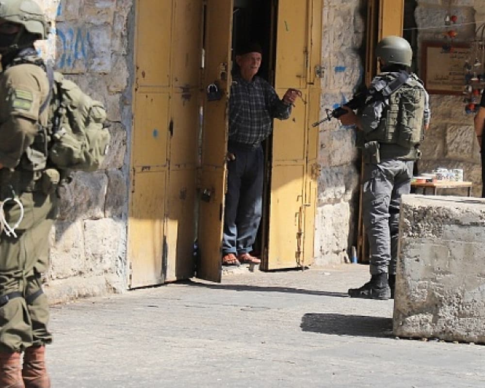 اعتداءات واعتقالات للمستوطنين بالضفة والقدس