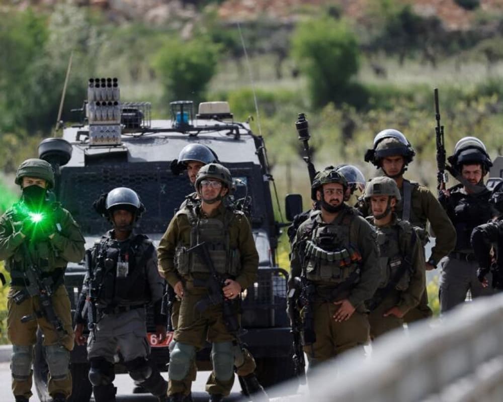إعلام عبري: اعتقال ضابط فلسطيني قرب نابلس