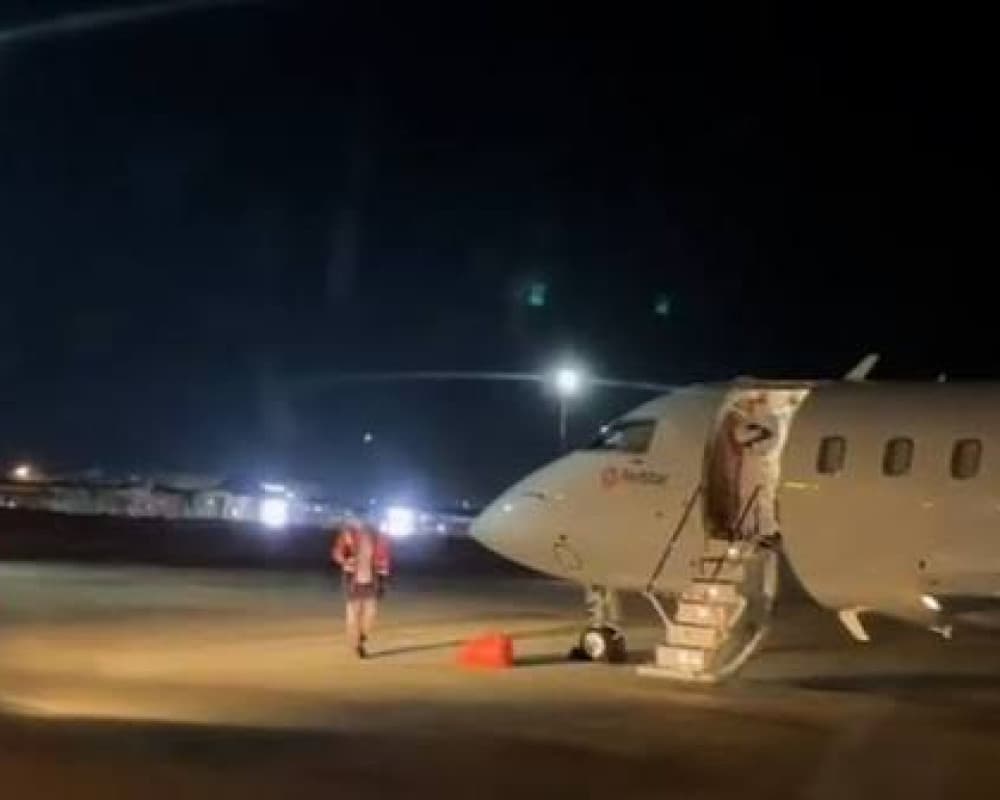 السعودية تمنع هبوط طائرات إنقاذ إسرائيلية وتبديل الركاب عبر طائرة "فلاي دبي"