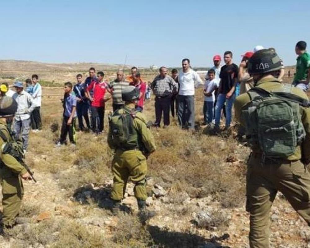 إسرائيل تمنع أجانب من دعم المزارعين الفلسطينيين