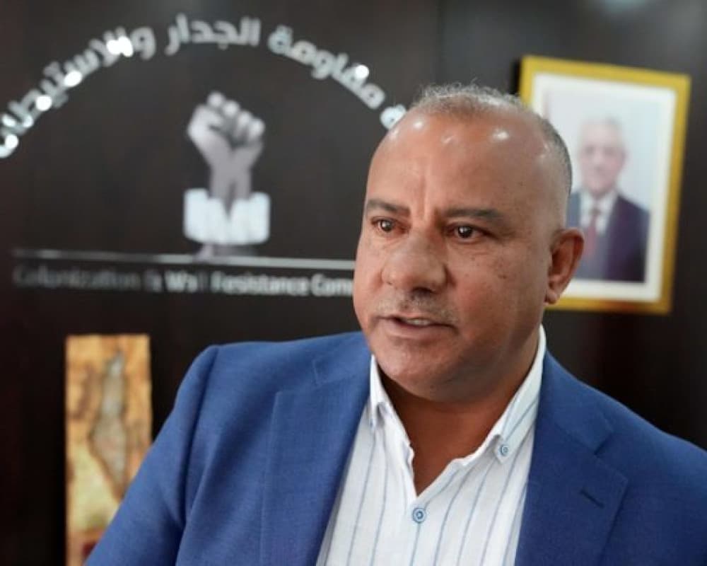 Israeli forces raid Palestinian minister's residence