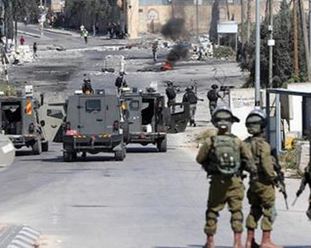Nablus house under siege