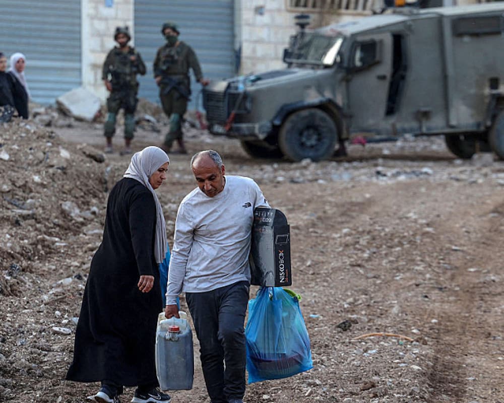 إسرائيل تواصل تهجير الفلسطينيين بالضفة