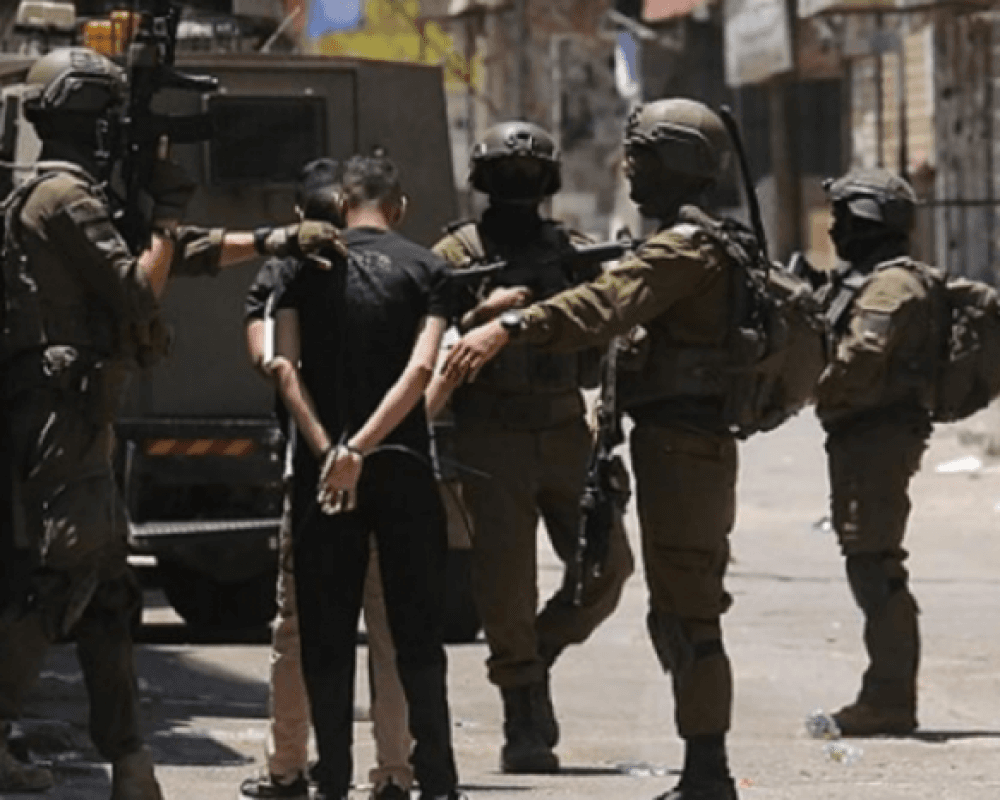 الاحتلال يمنع 21 معتقلا من الحرية