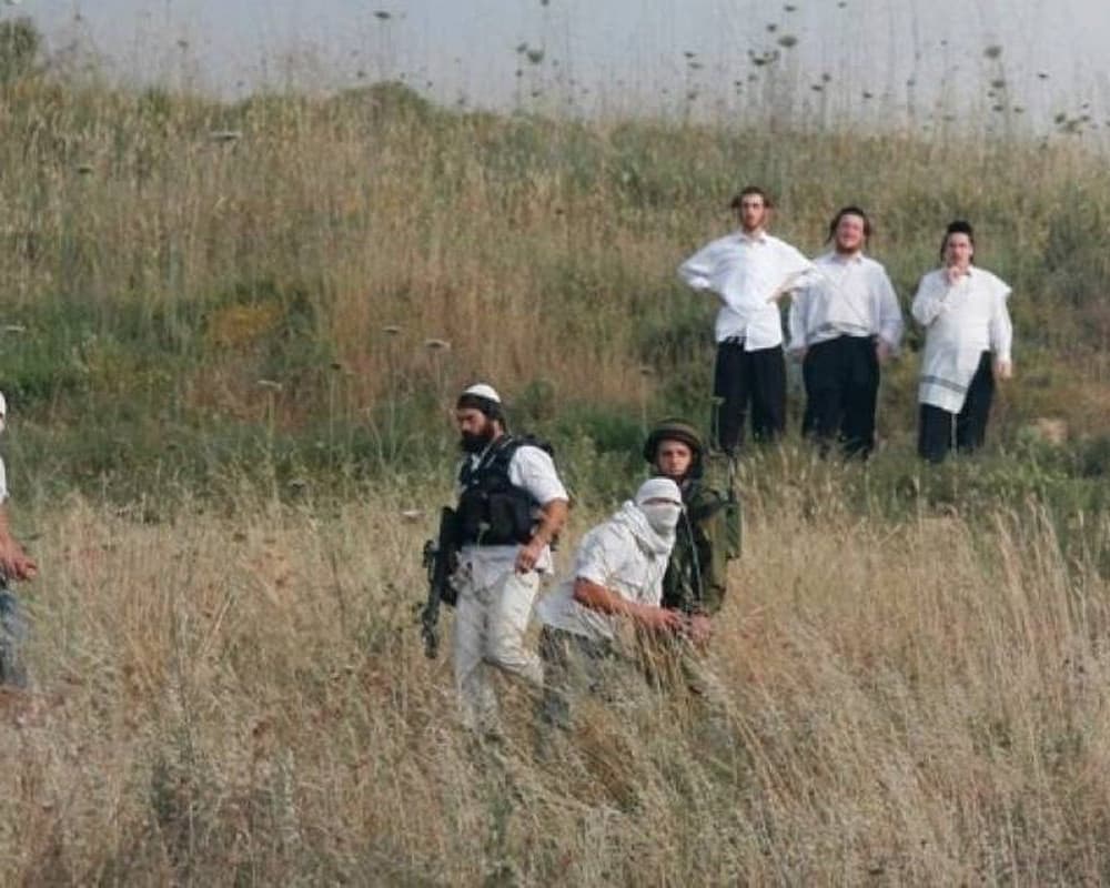Beit Ummar Municipality Teams Attacked