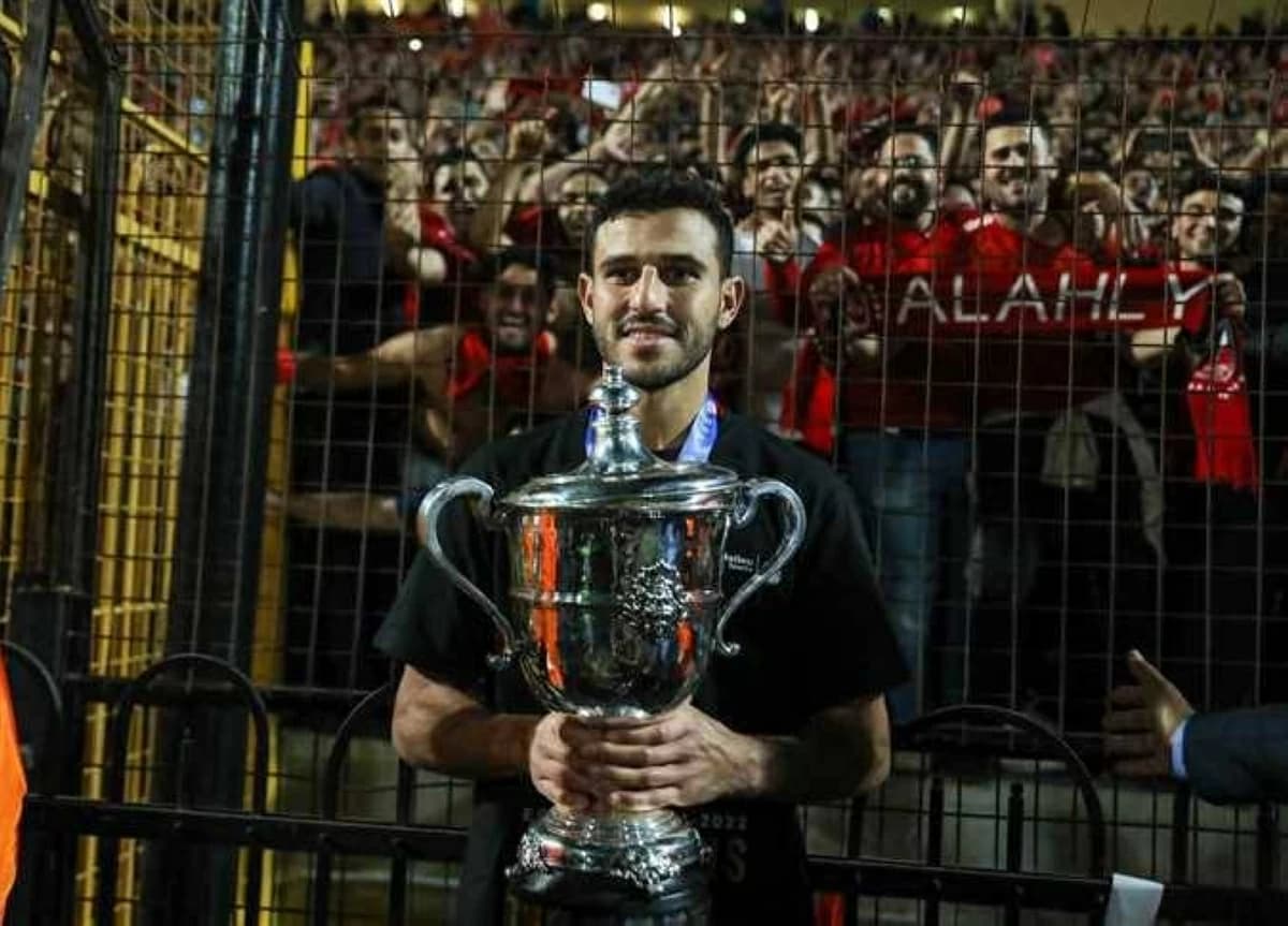 حمدي فتحي يرد على أزمة أوضة اللبس بشأن عقد تريزيجيه وزيزو ويؤكد عدم عودته للأهلي