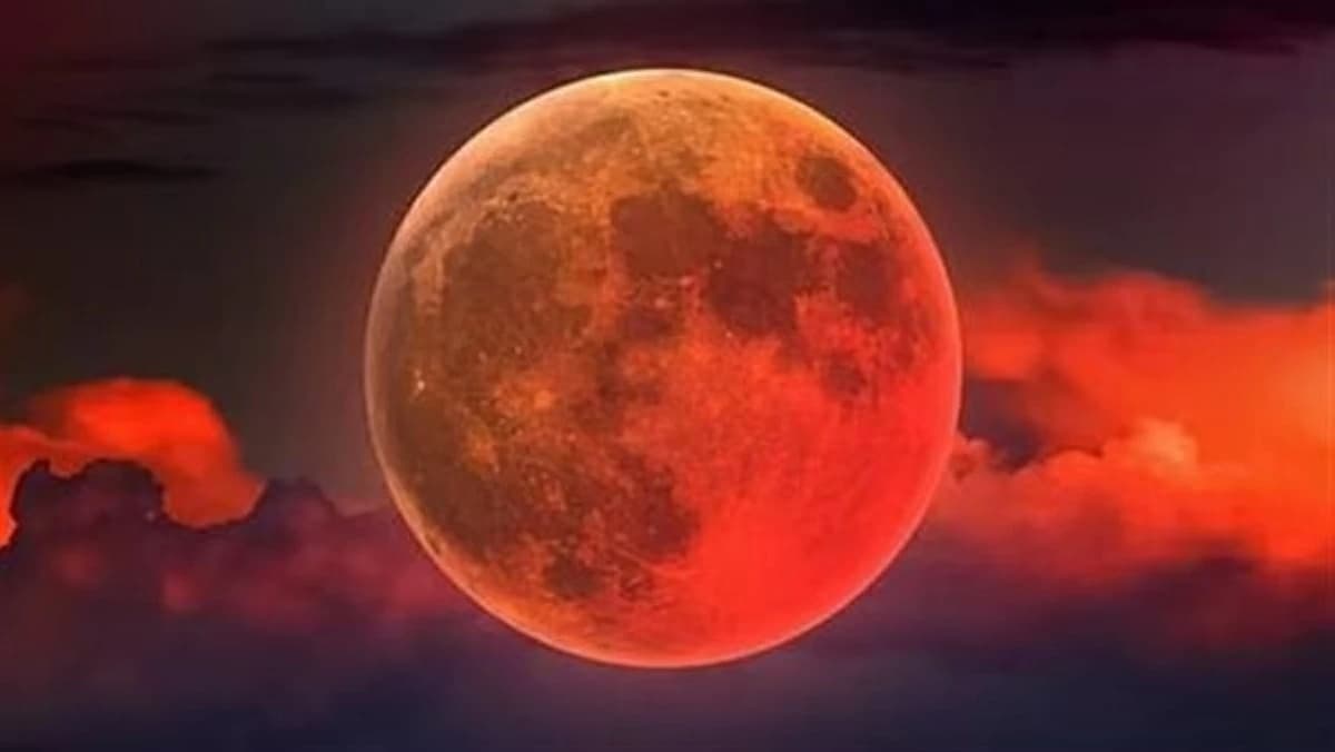 Total Solar Eclipse Occurs Today, Turning Day into Night, Astronomers Warn
