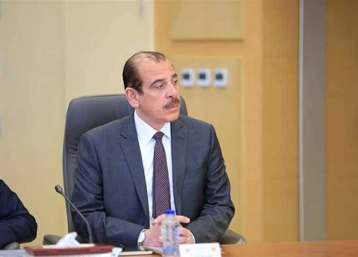 تحقيق مع مسؤولين بحميات حلوان