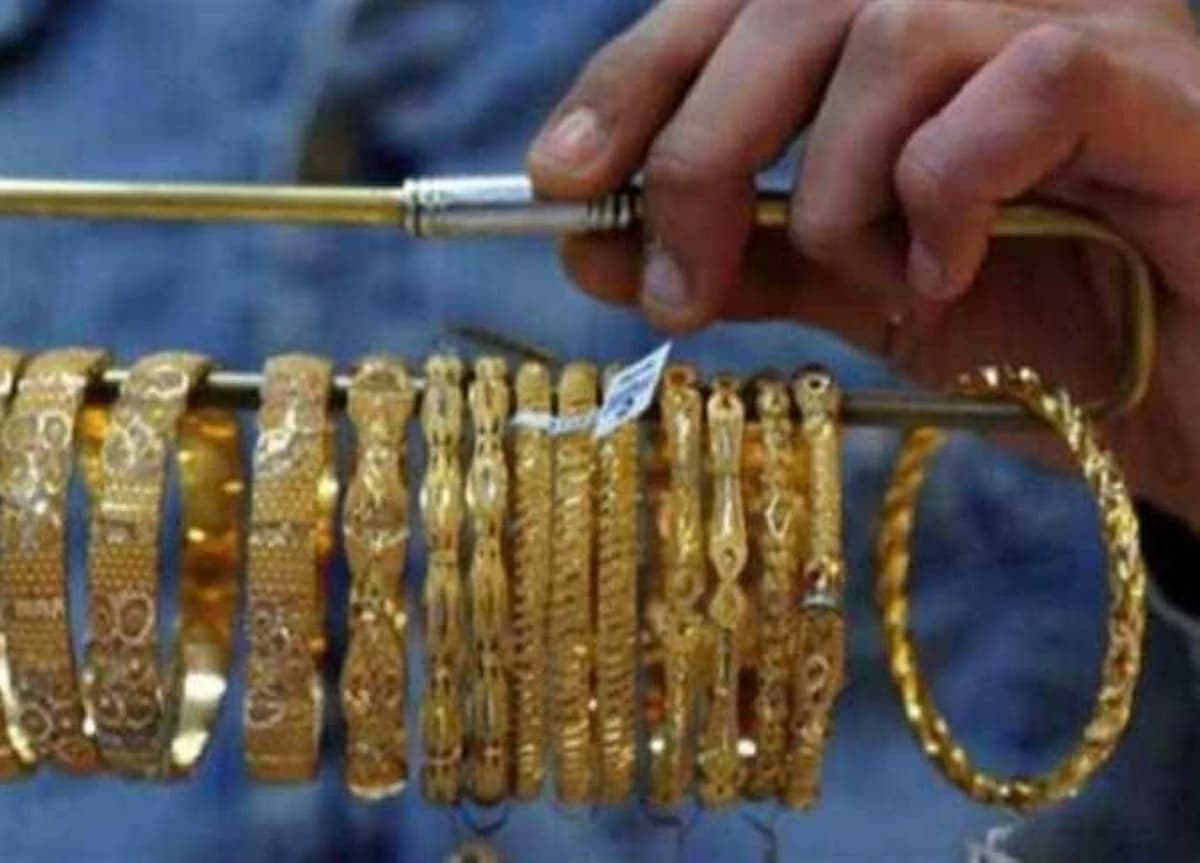سعر الذهب عيار 21 يرتفع اليوم