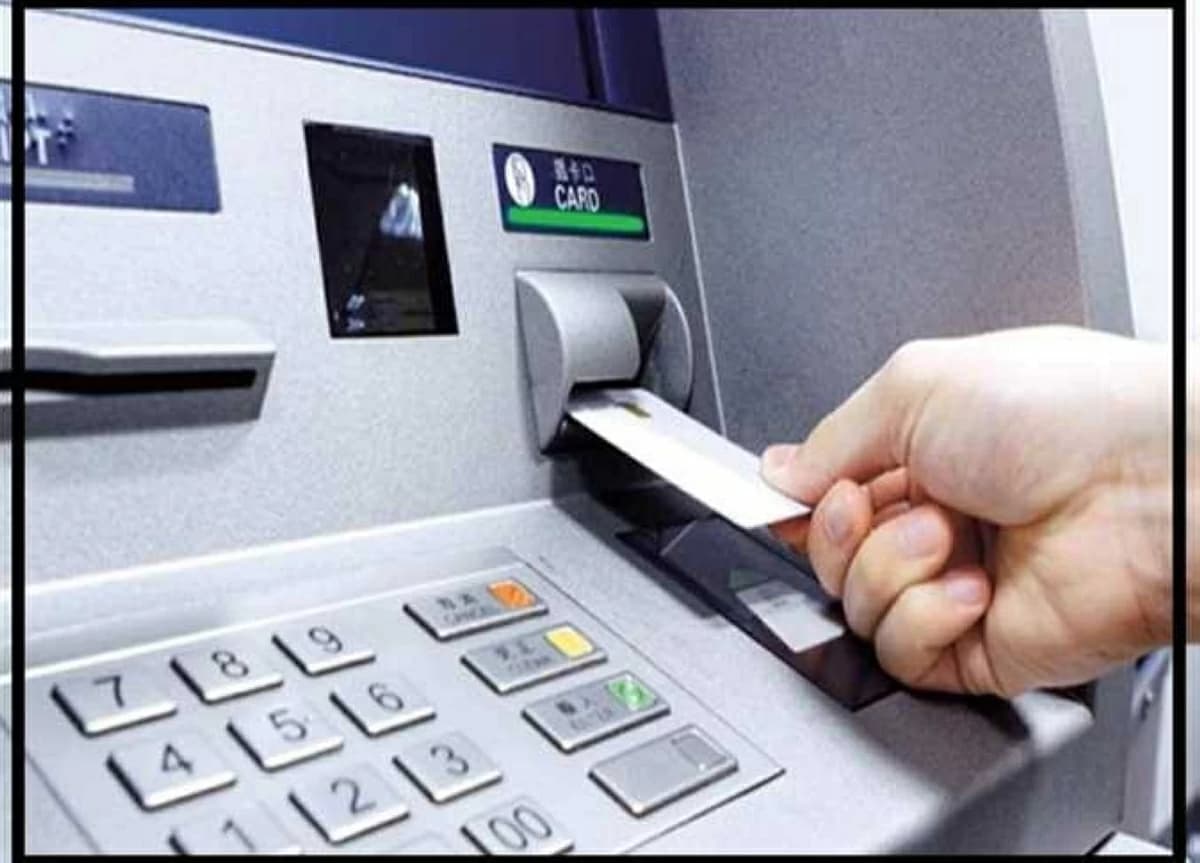 Banks' daily withdrawal cap set by central bank