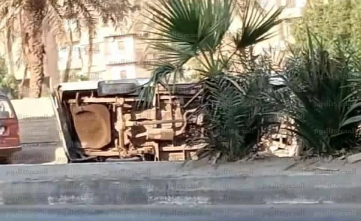 استئناف الحركة على طريق بنها الحر بعد حادث سيارة