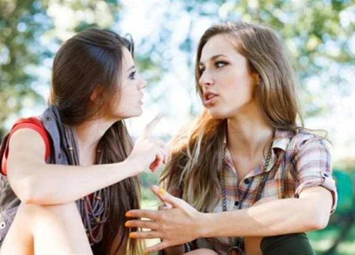 أربعة أبراج معتادة على الكذب