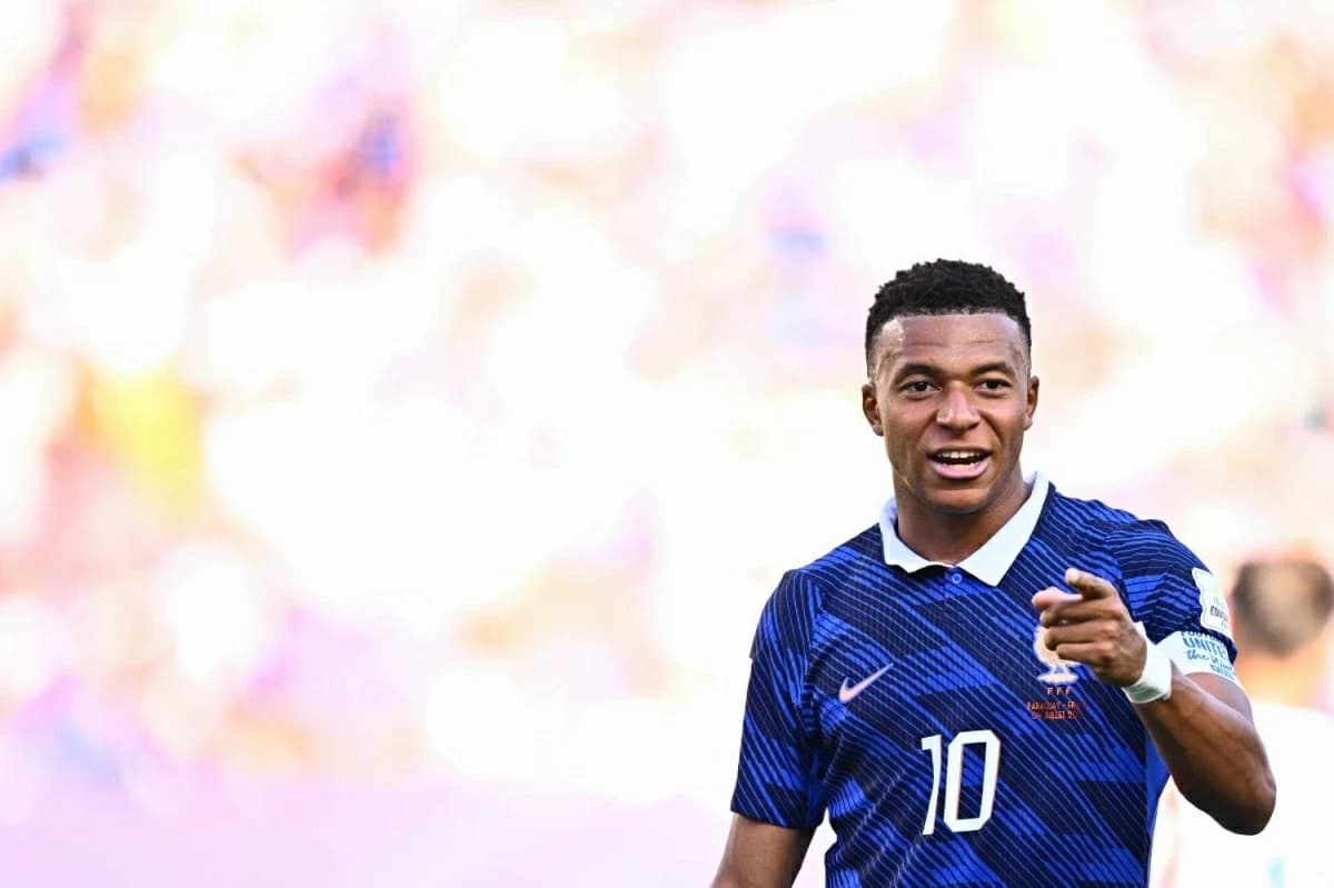 Mbappé Sends Emotional Message to French Fans