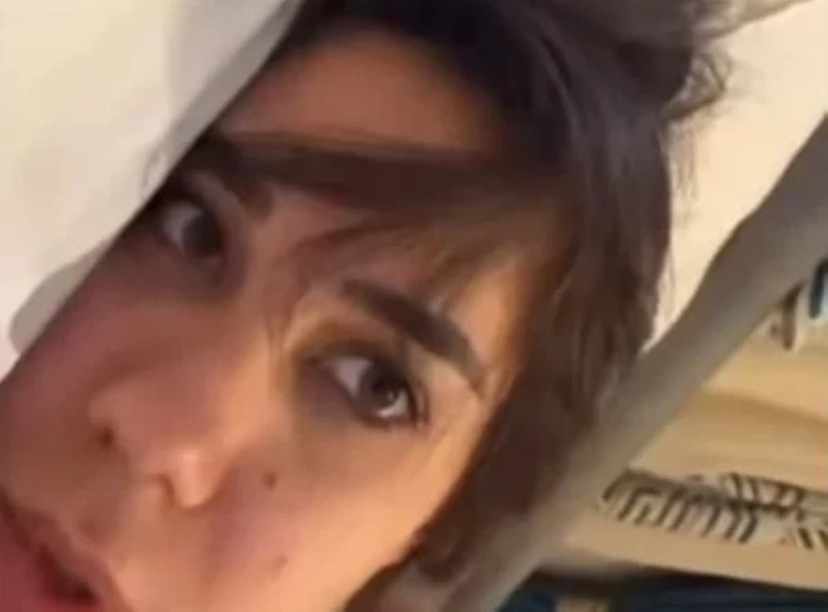 Air Cairo suspends stewardess after insult video