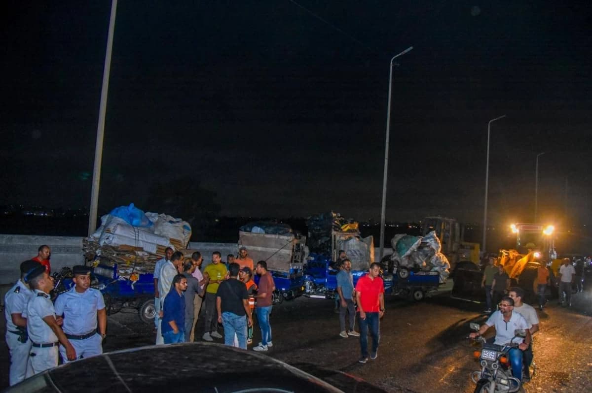 Rapid removal of 130 tons of debris on Alexandria coast