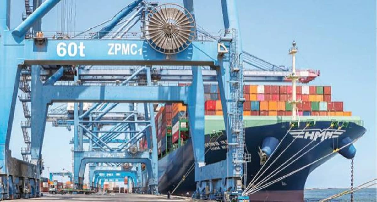 Arab nations lead Egypt's transit flow