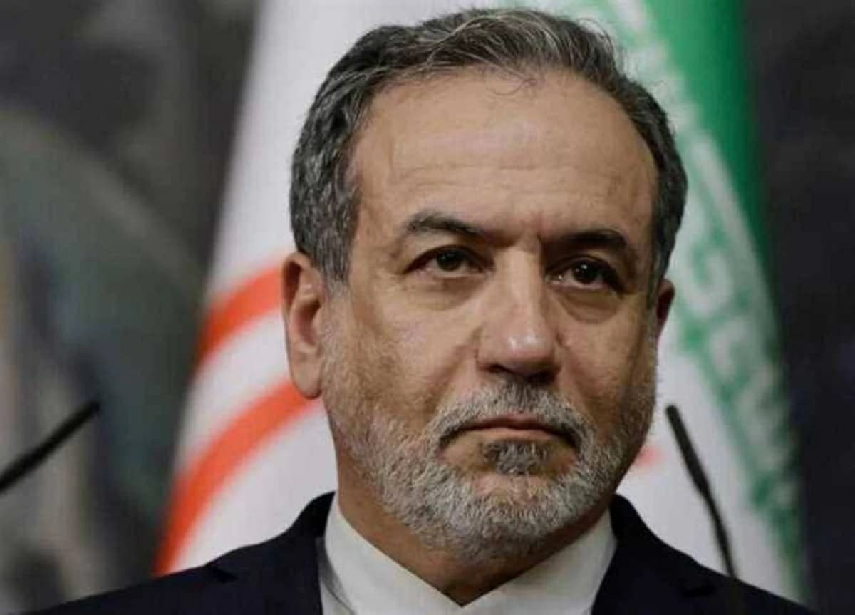 Iran warns against US attacks on regional oil fields