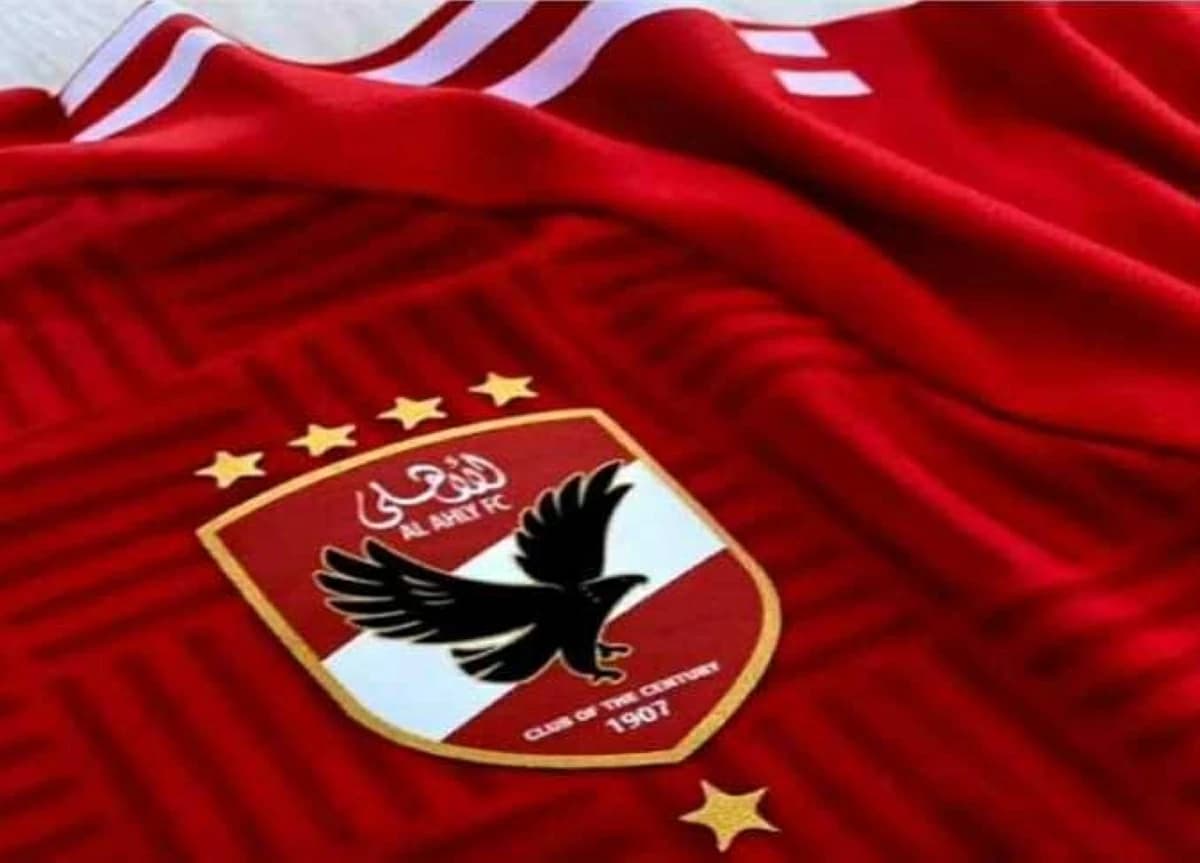 المصري البورسعيدي يضم لاعب الأهلي