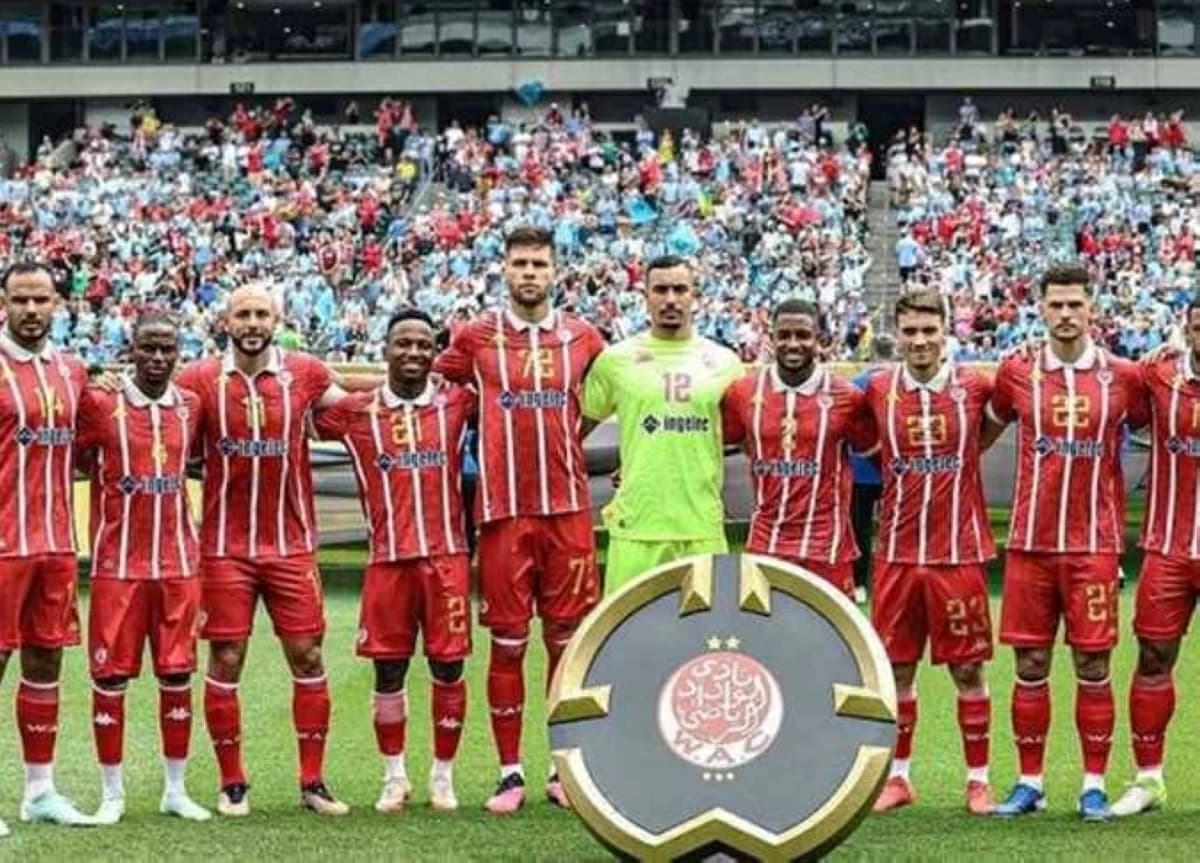الوداد المغربي يوقع مع 3 لاعبين جدد