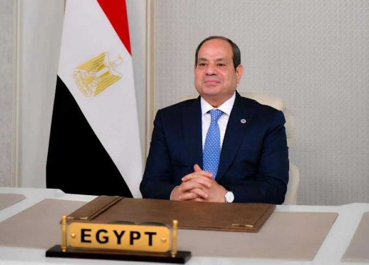 President Sisi signs health insurance law