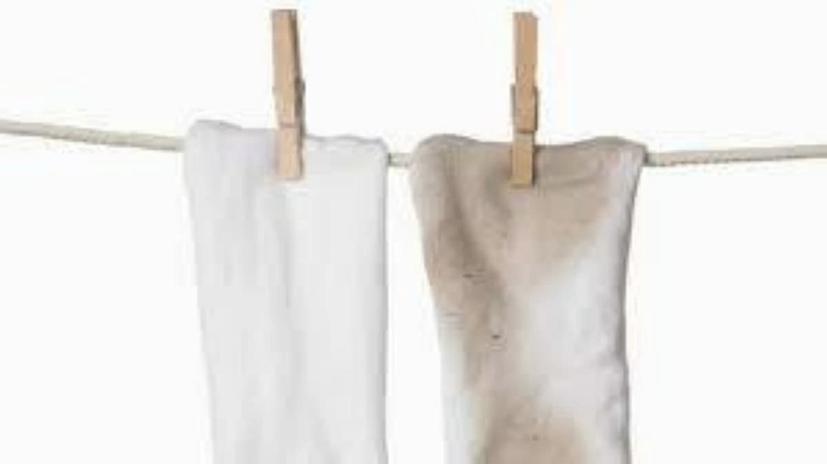 Easy method to whiten white socks