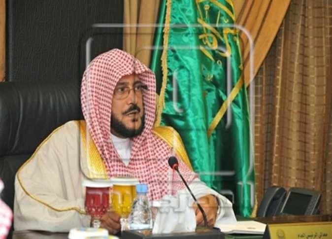 Saudi warns preachers on outside issues
