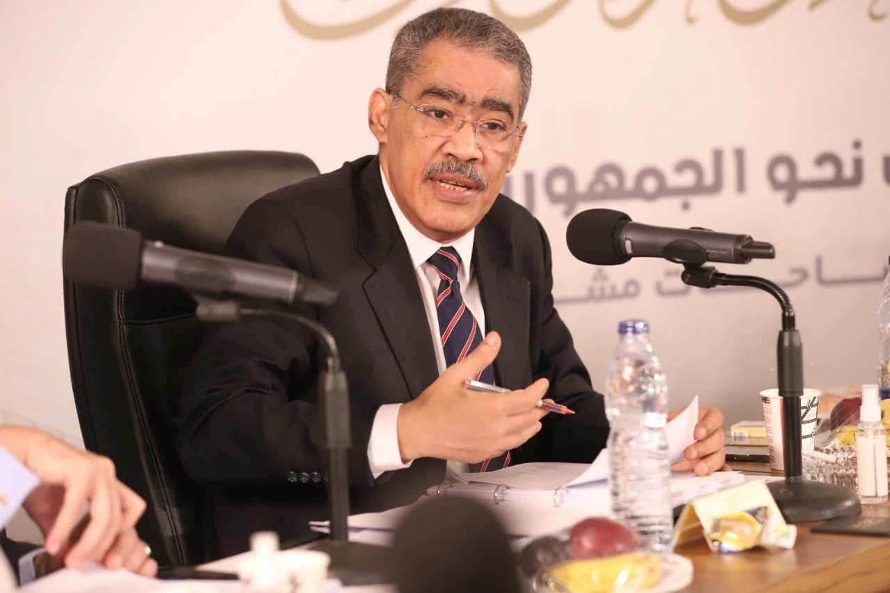 Al-Dawla for Media urges social media responsibility