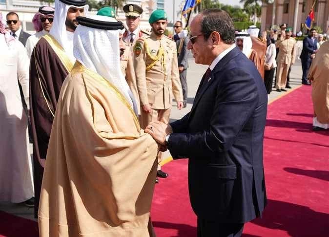 President Sisi sees off Bahrain's King