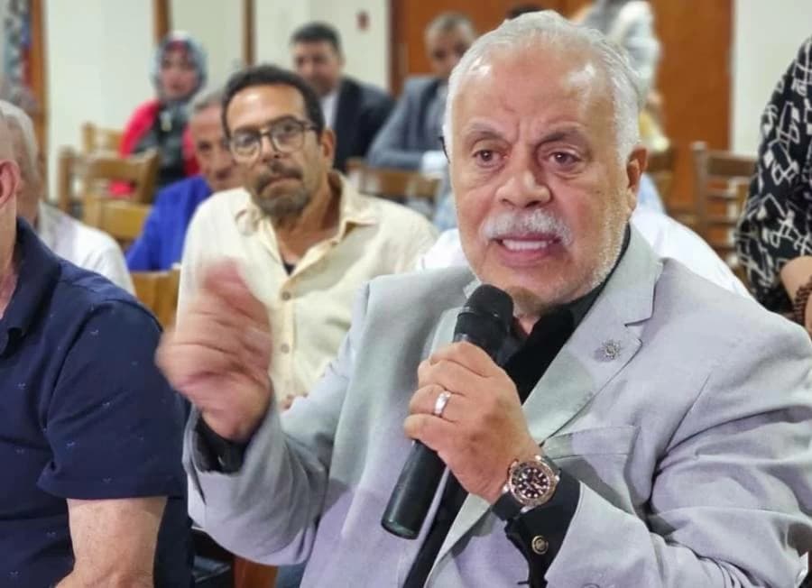 أشرف زكى يتحدث عن جدل الأجور والإيرادات