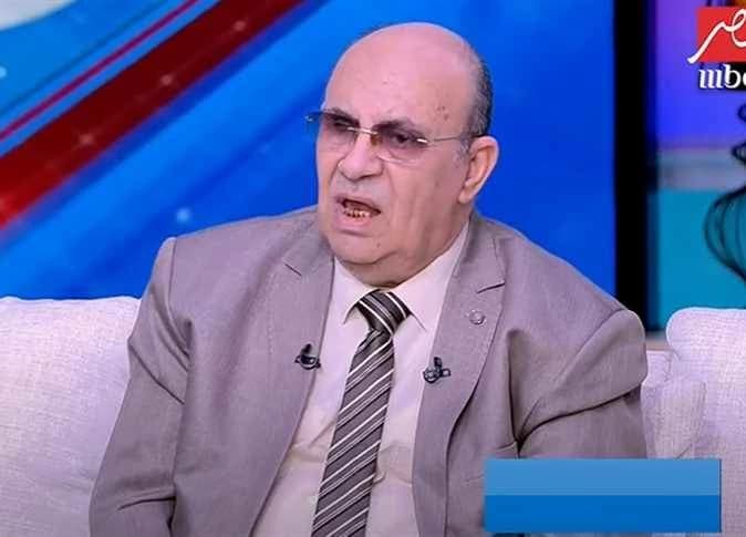 Mabrouk Atiya clarifies smoking fatwa