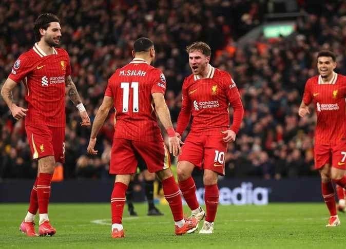 من هو صاحب قميص صلاح في ليفربول