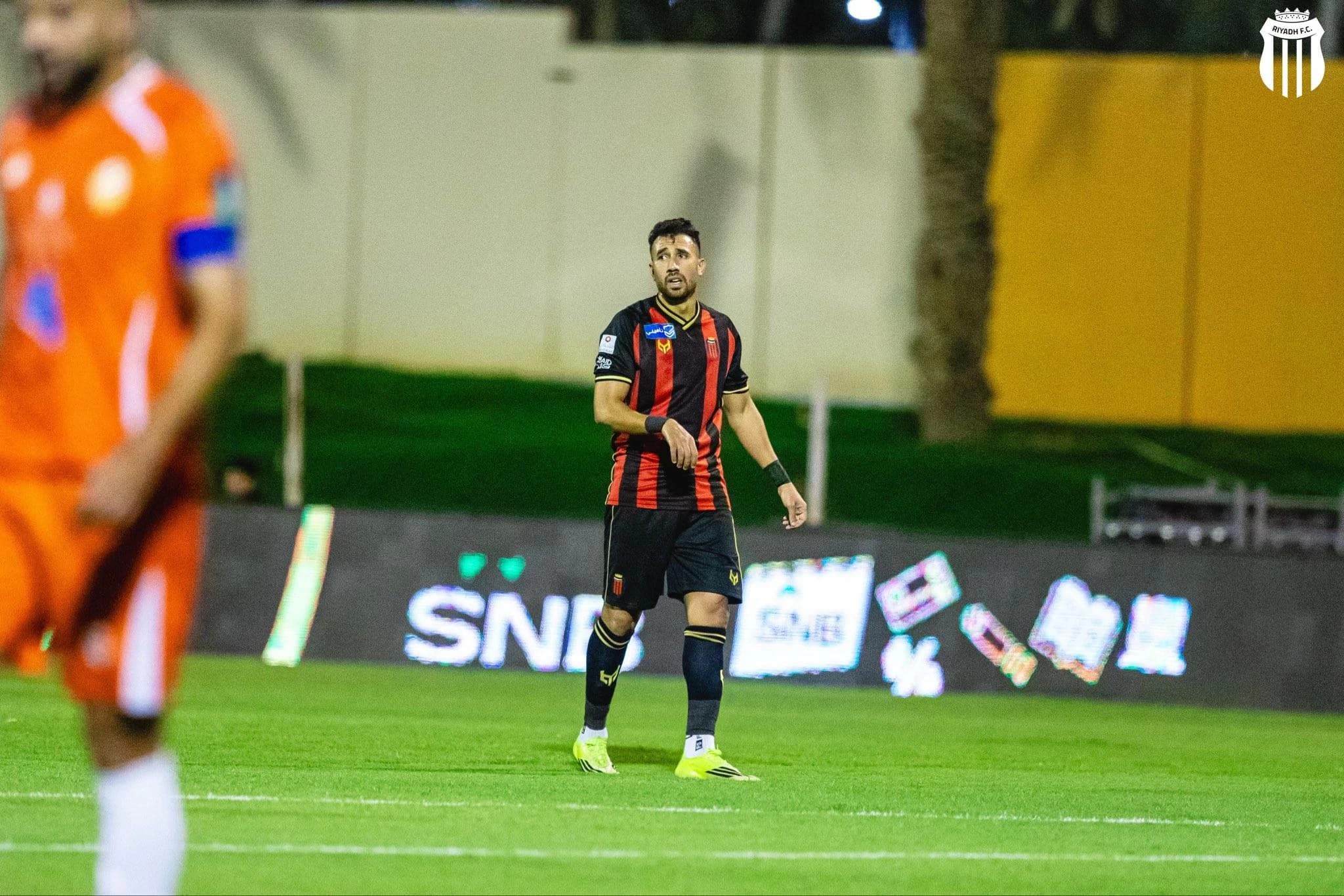 تريزيجيه يكشف سبب مغادرته الأهلي