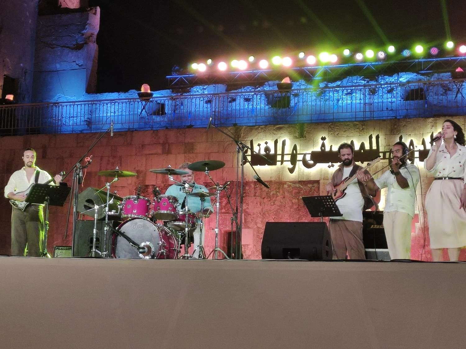 شريف منير يشارك في مهرجان القلعة 34