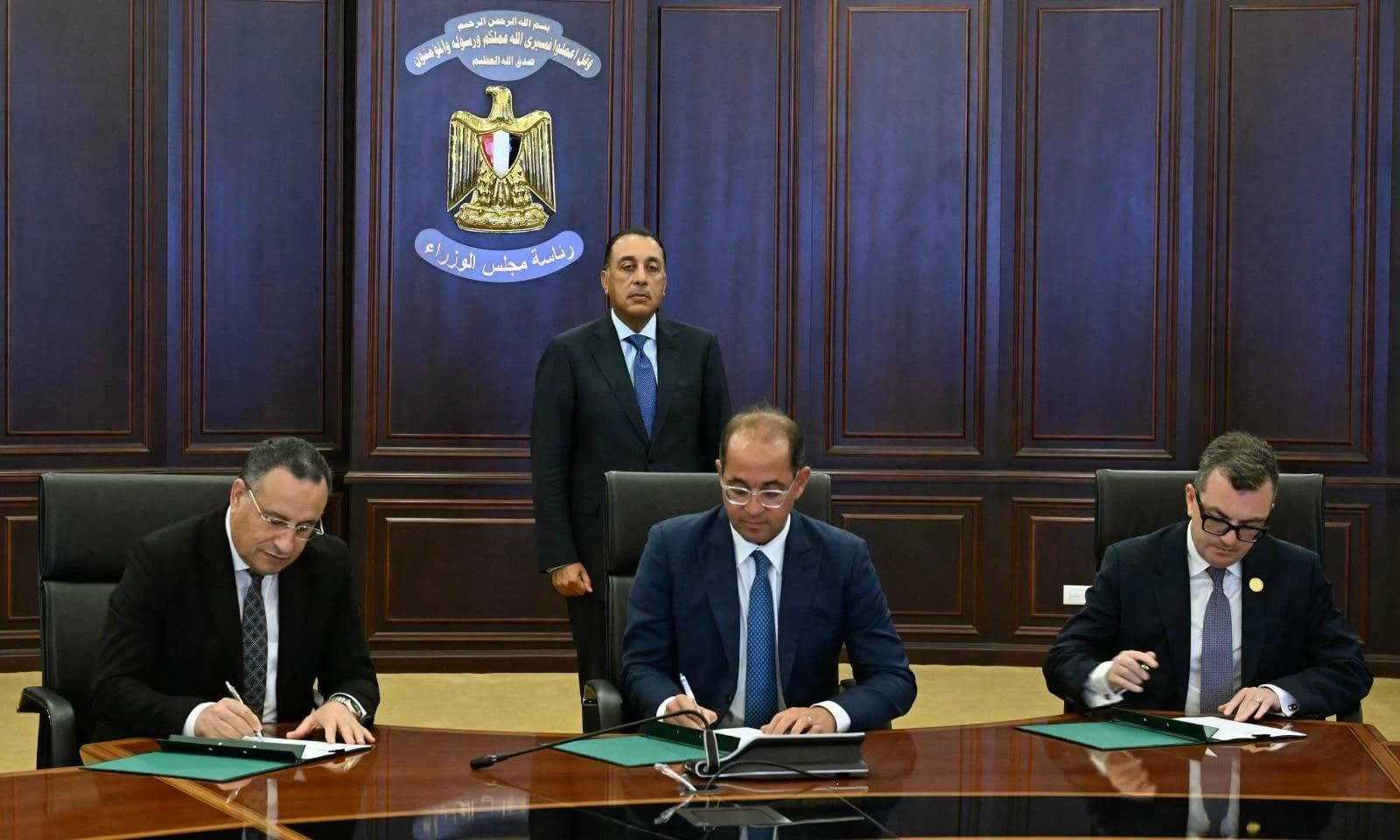 Prime Minister attends TIER1 universities signing