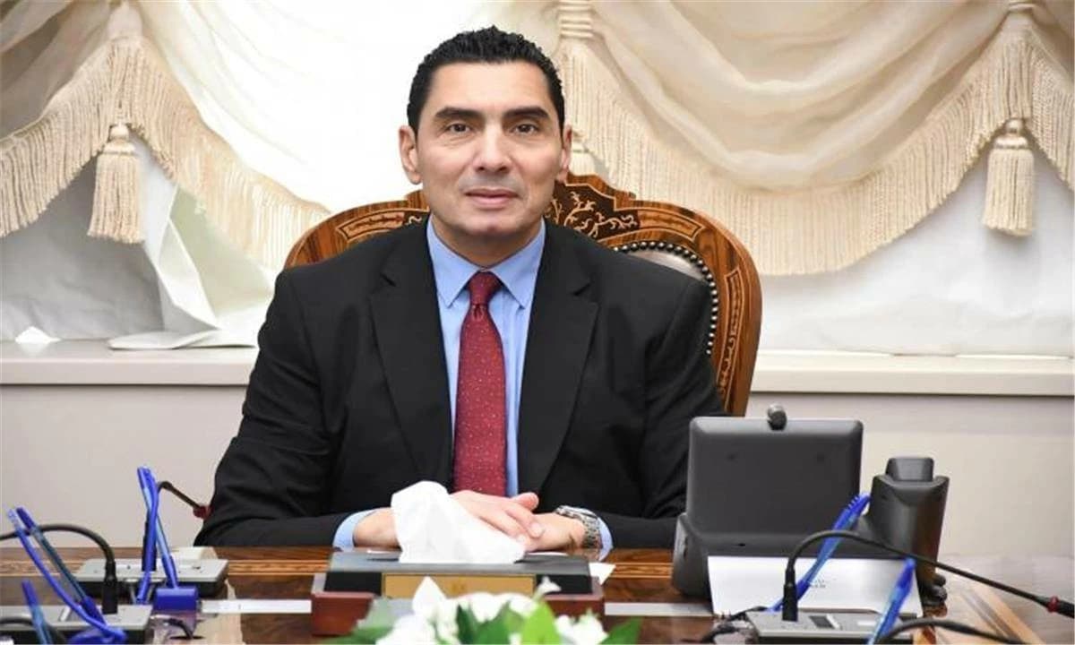جوهر نبيل يهنئ أبطال الخماسي الحديث