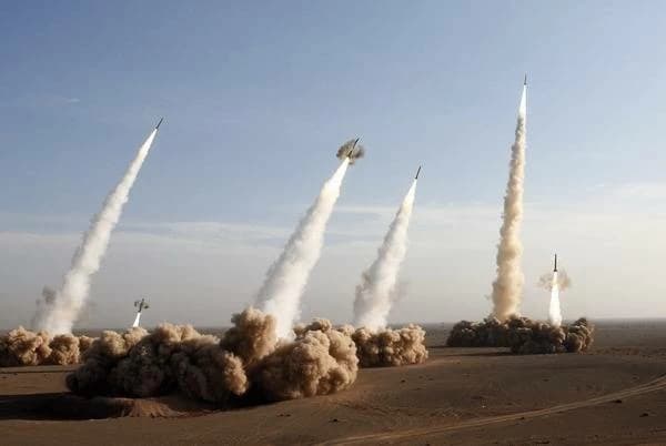 إيران تهدد بالرد على تهديدات أمريكا