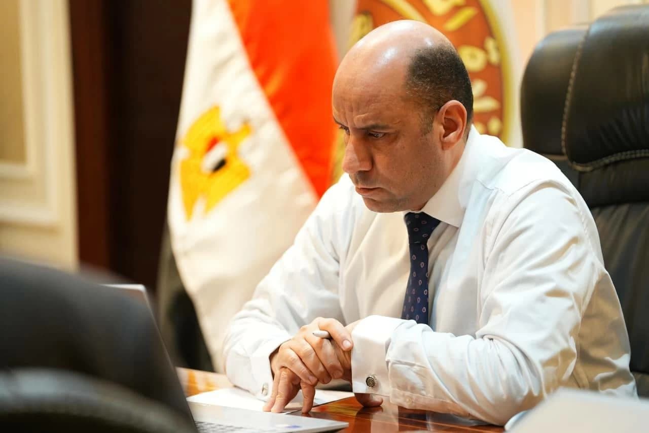 وزارة العمل توفر 1489 فرصة عمل جديدة